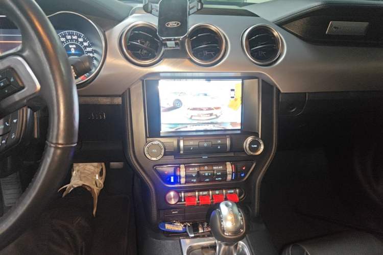 Used Ford Mustang 2021 2.3T EcoBoost Audio And AC Panel