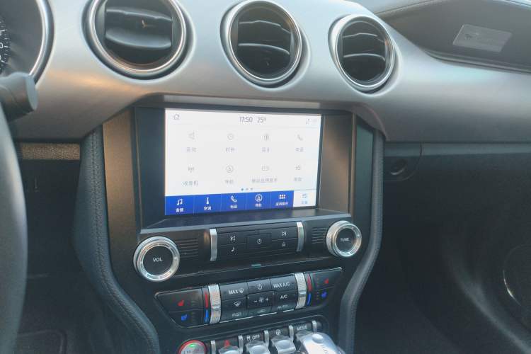 Used Ford Mustang 2021 2.3T EcoBoost Audio And AC Panel