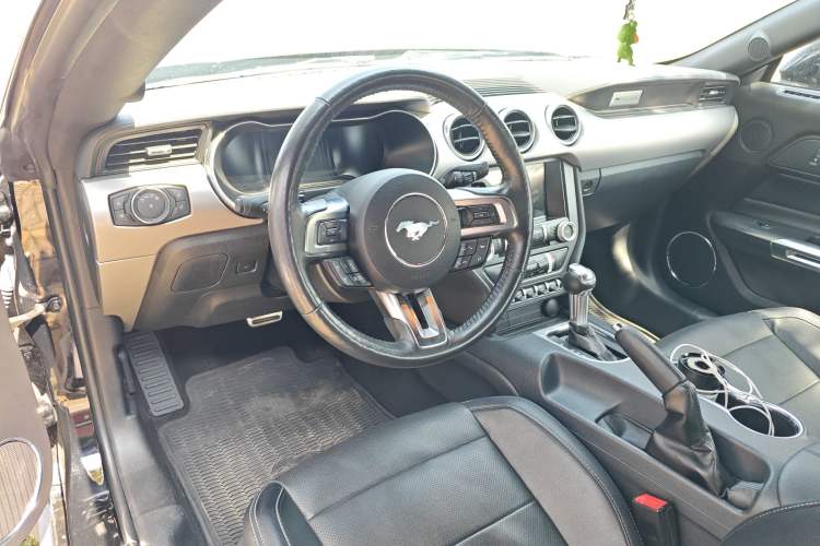 Used Ford Mustang 2021 2.3T EcoBoost Center Console