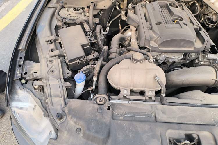 Used Ford Mustang 2021 2.3T EcoBoost Engine Bay Right