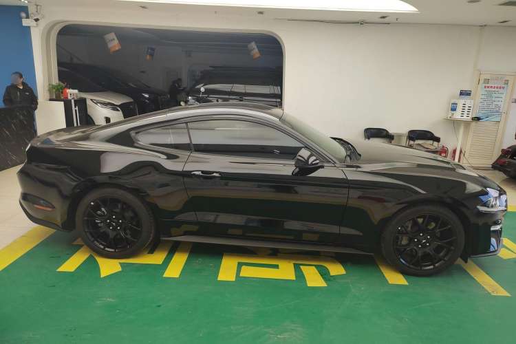 Used Ford Mustang 2021 2.3T EcoBoost Exterior 2