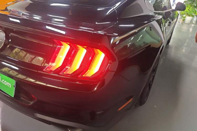 Used Ford Mustang 2021 2.3T EcoBoost Exterior 3