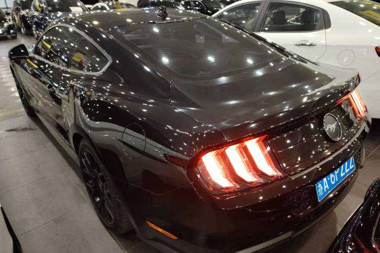 Used Ford Mustang 2021 2.3T EcoBoost Exterior 3