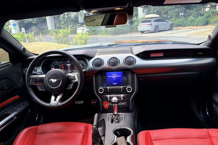 Used Ford Mustang 2021 2.3T EcoBoost Interior 1