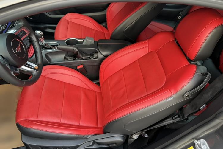Used Ford Mustang 2021 2.3T EcoBoost Interior 3