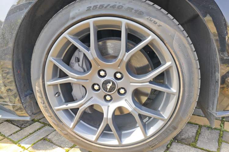 Used Ford Mustang 2021 2.3T EcoBoost Right Front Wheel Hub