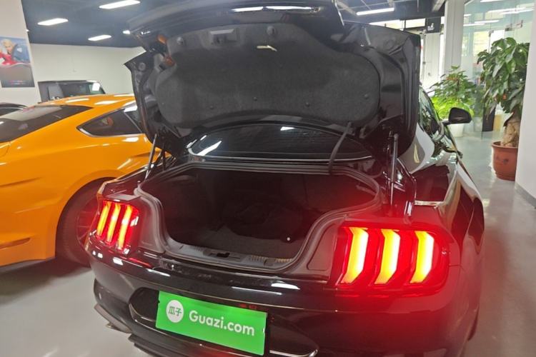 Used Ford Mustang 2021 2.3T EcoBoost Trunk