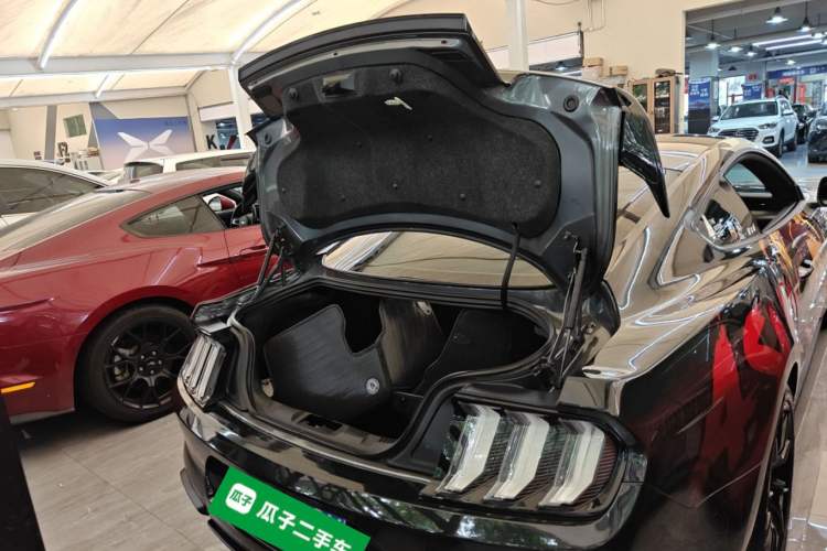 Used Ford Mustang 2021 2.3T EcoBoost Trunk