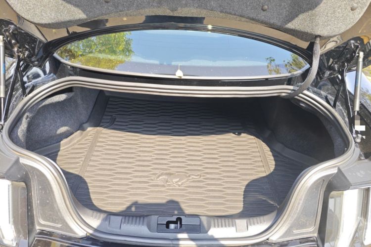 Used Ford Mustang 2021 2.3T EcoBoost Trunk