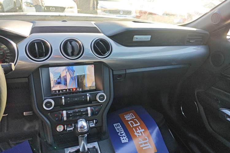 Used Ford Mustang 2021 2.3T EcoBoost Audio And AC Panel