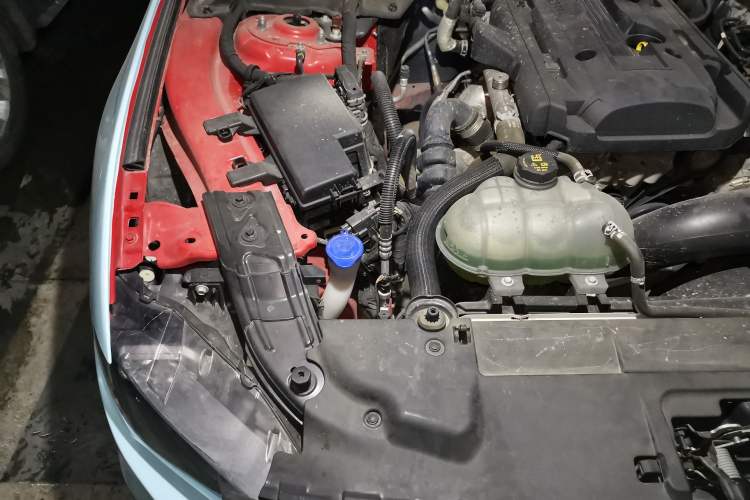 Used Ford Mustang 2021 2.3T EcoBoost Engine Bay Right