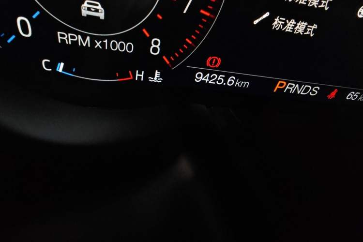 Used Ford Mustang 2021 2.3T EcoBoost Odometer Close Up