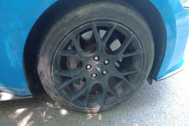Used Ford Mustang 2021 2.3L EcoBoost Stealth Revival Limited Edition Right Front Wheel Hub