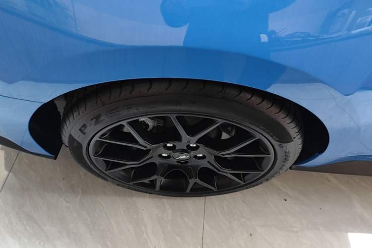 Used Ford Mustang 2021 2.3L EcoBoost Stealth Revival Limited Edition Right Rear Wheel Hub
