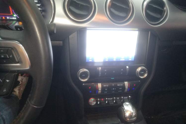 Used Ford Mustang 2021 2.3T EcoBoost Audio And AC Panel