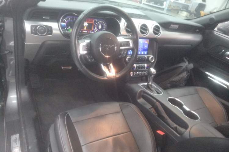 Used Ford Mustang 2021 2.3T EcoBoost Center Console