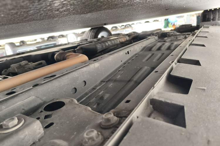 Used Ford Mustang  Chassis Front Right