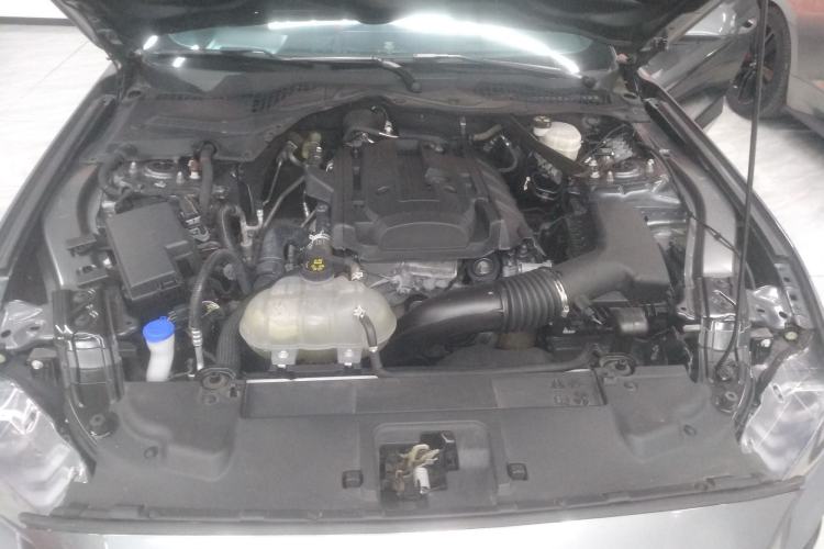 Used Ford Mustang 2021 2.3T EcoBoost Engine Bay