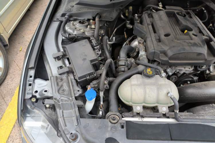 Used Ford Mustang 2021 2.3T EcoBoost Obsidian Phantom Special Edition Engine Bay Right