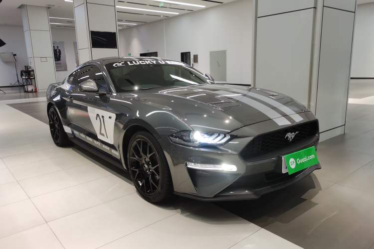 Used Ford Mustang 2021 2.3T EcoBoost Front Right 45 Deg