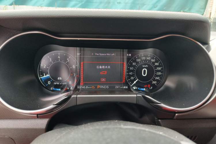 Used Ford Mustang  Instrument Cluster