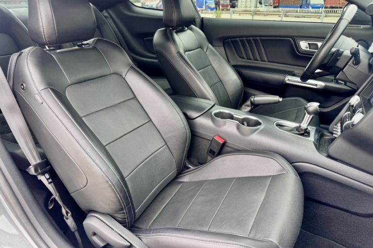 Used Ford Mustang 2021 2.3T EcoBoost Interior 3
