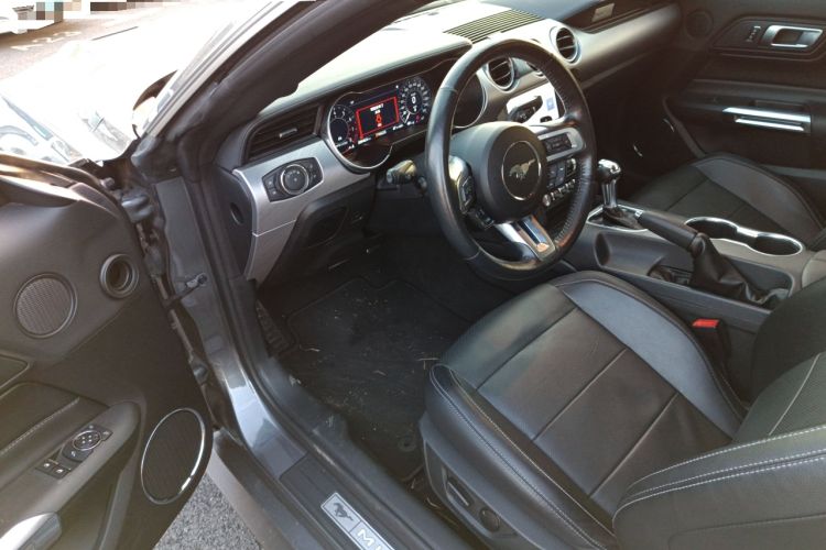 Used Ford Mustang 2021 2.3T EcoBoost Interior 3