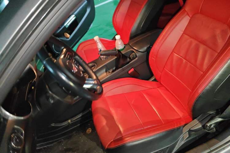 Used Ford Mustang 2021 2.3T EcoBoost Obsidian Phantom Special Edition Left Front Seat