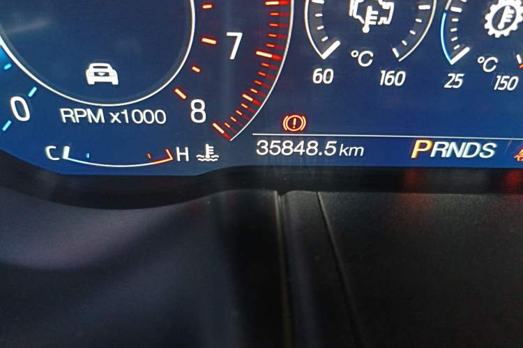 Used Ford Mustang 2021 2.3T EcoBoost Odometer Close Up