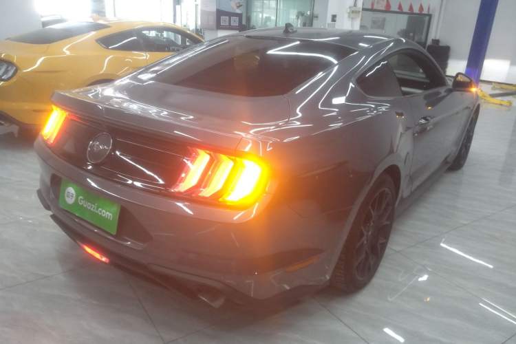 Used Ford Mustang 2021 2.3T EcoBoost Rear Right 45 Deg