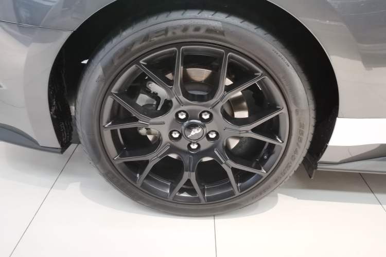Used Ford Mustang 2021 2.3T EcoBoost Right Rear Wheel Hub