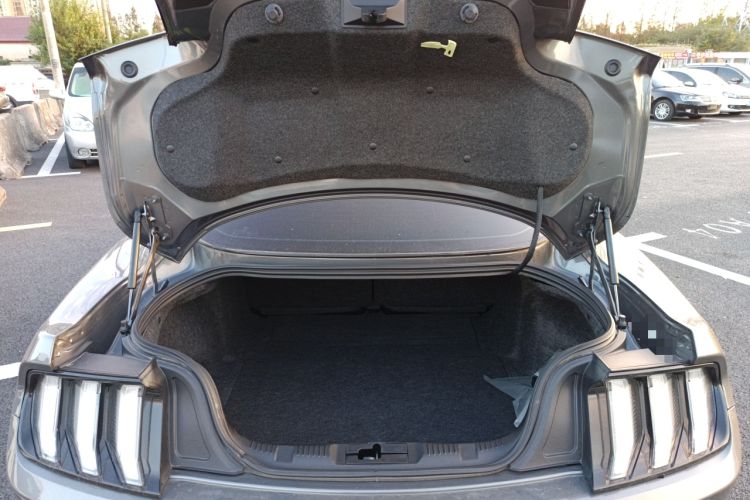 Used Ford Mustang 2021 2.3T EcoBoost Trunk