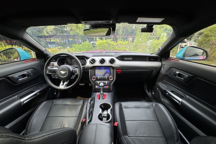 Used Ford Mustang 2021 2.3T EcoBoost Interior 4