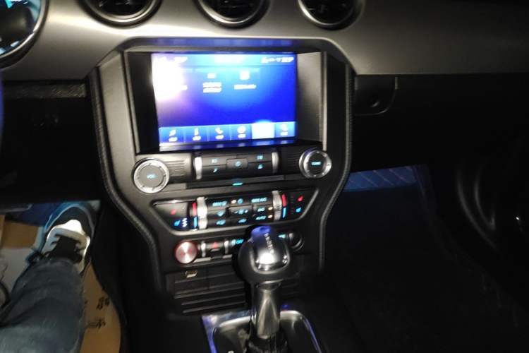Used Ford Mustang 2021 2.3T EcoBoost Audio And AC Panel
