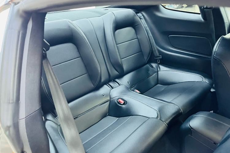 Used Ford Mustang 2021 2.3T EcoBoost Interior 3