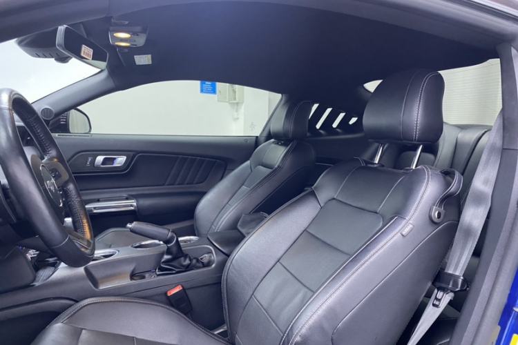 Used Ford Mustang 2021 2.3T EcoBoost Interior 2