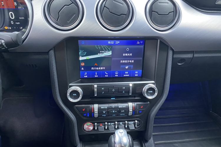 Used Ford Mustang 2021 2.3T EcoBoost Interior 2