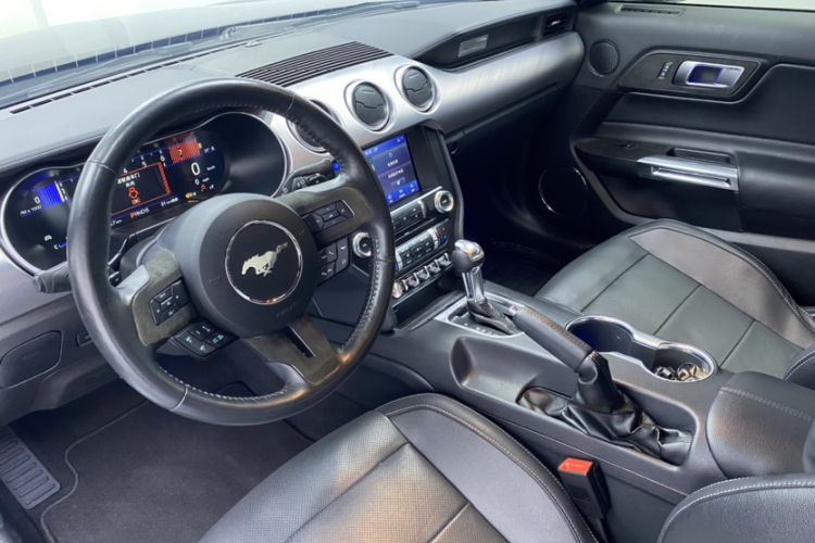 Used Ford Mustang 2021 2.3T EcoBoost Interior 5