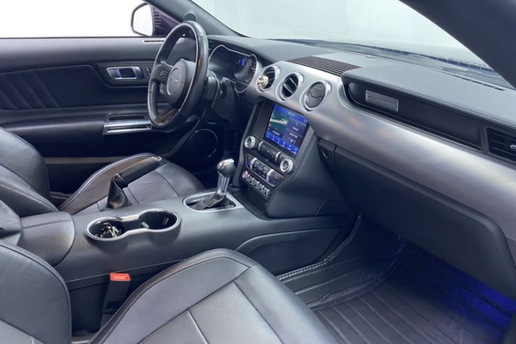Used Ford Mustang 2021 2.3T EcoBoost Interior 7