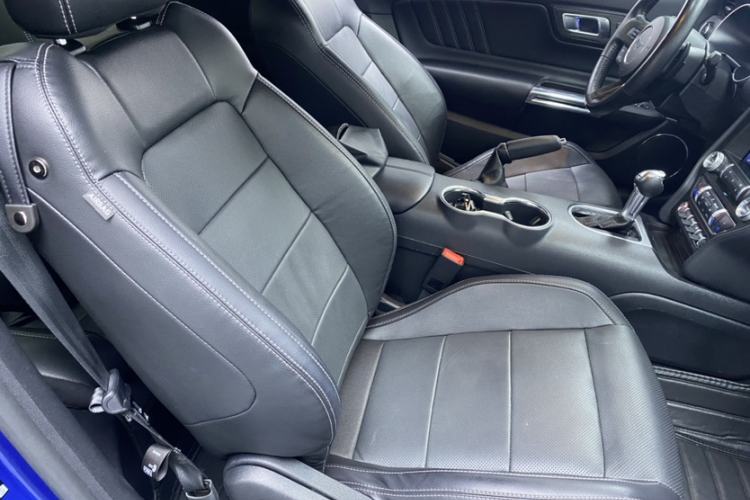 Used Ford Mustang 2021 2.3T EcoBoost Interior 8