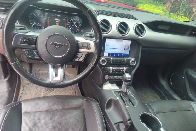 Used Ford Mustang 2021 2.3T EcoBoost Center Console