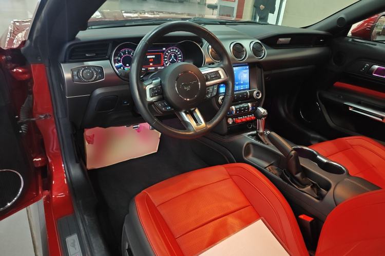 Used Ford Mustang 2021 2.3T EcoBoost Obsidian Phantom Special Edition Center Console