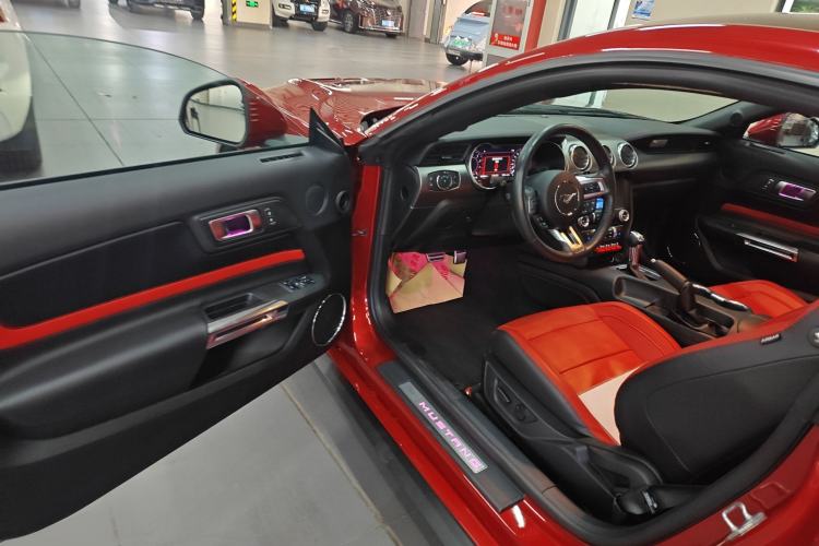 Used Ford Mustang 2021 2.3T EcoBoost Obsidian Phantom Special Edition Driver Seat