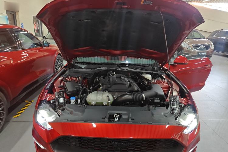 Used Ford Mustang 2021 2.3T EcoBoost Obsidian Phantom Special Edition Engine Bay