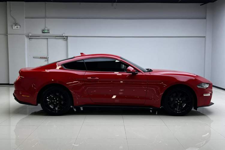 Used Ford Mustang 2021 2.3T EcoBoost Exterior 4
