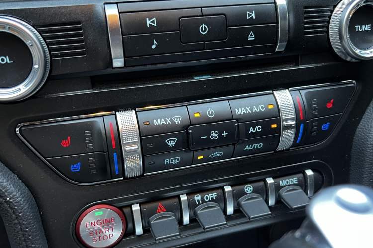 Used Ford Mustang 2021 2.3T EcoBoost Interior 1