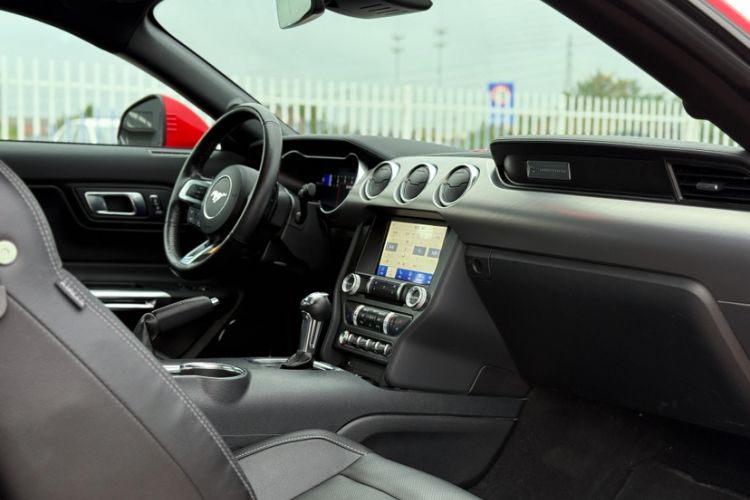 Used Ford Mustang 2021 2.3T EcoBoost Interior 2