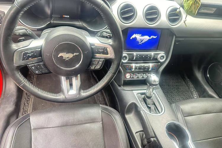 Used Ford Mustang 2021 2.3T EcoBoost Interior 3