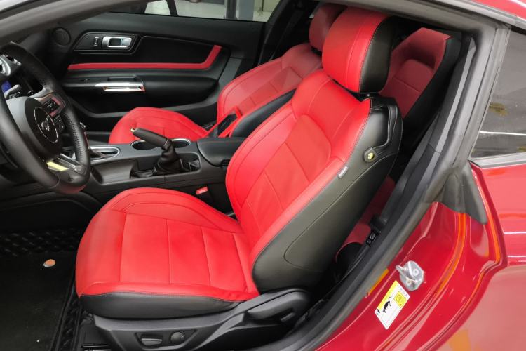 Used Ford Mustang 2021 2.3T EcoBoost Obsidian Phantom Special Edition Left Front Seat