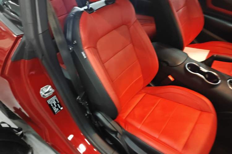 Used Ford Mustang 2021 2.3T EcoBoost Obsidian Phantom Special Edition Right Front Seat